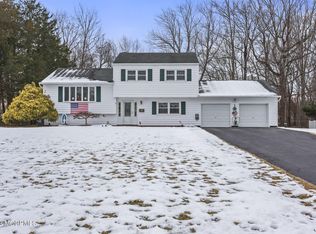 7 Tarrytown Rd, Manalapan, NJ 07726