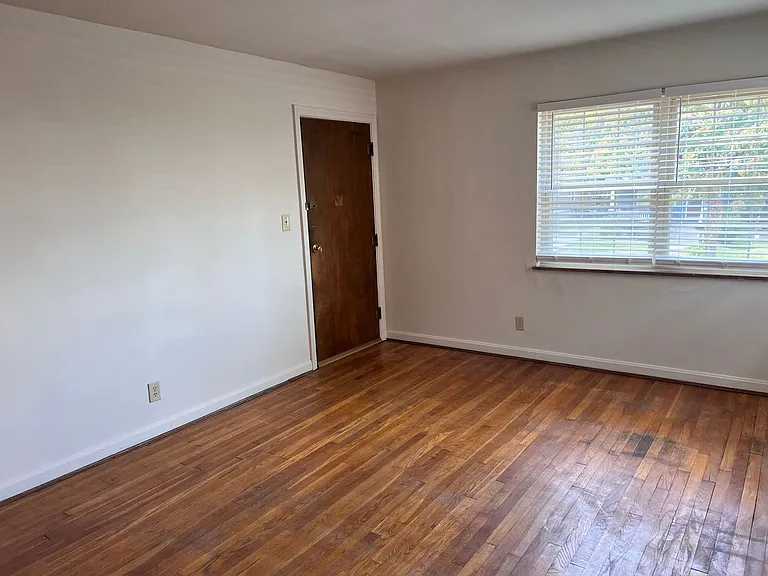 3642 Edwards — Photo 14