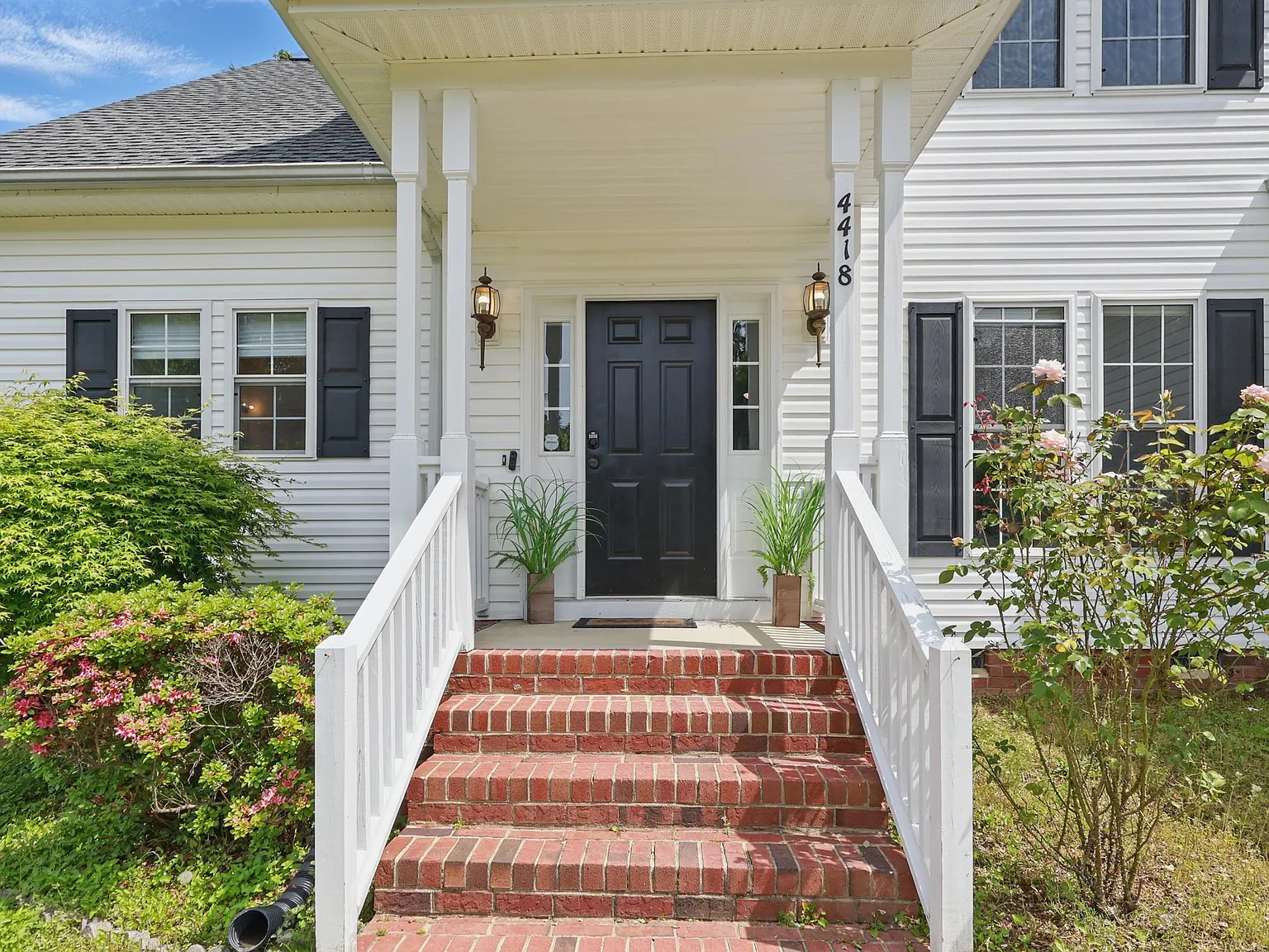 4 bed, 2.0 bath, $2,695 — Photo 4