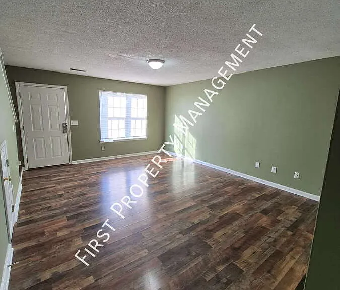 3151 Willow Springs Dr NE — Photo 4
