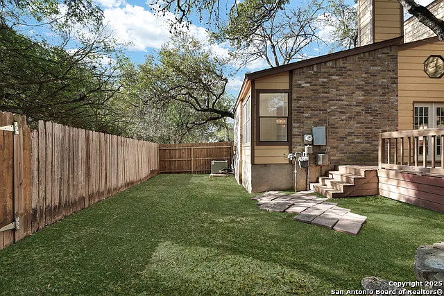 3 bed, 1378 sqft, $1,795 — Photo 2