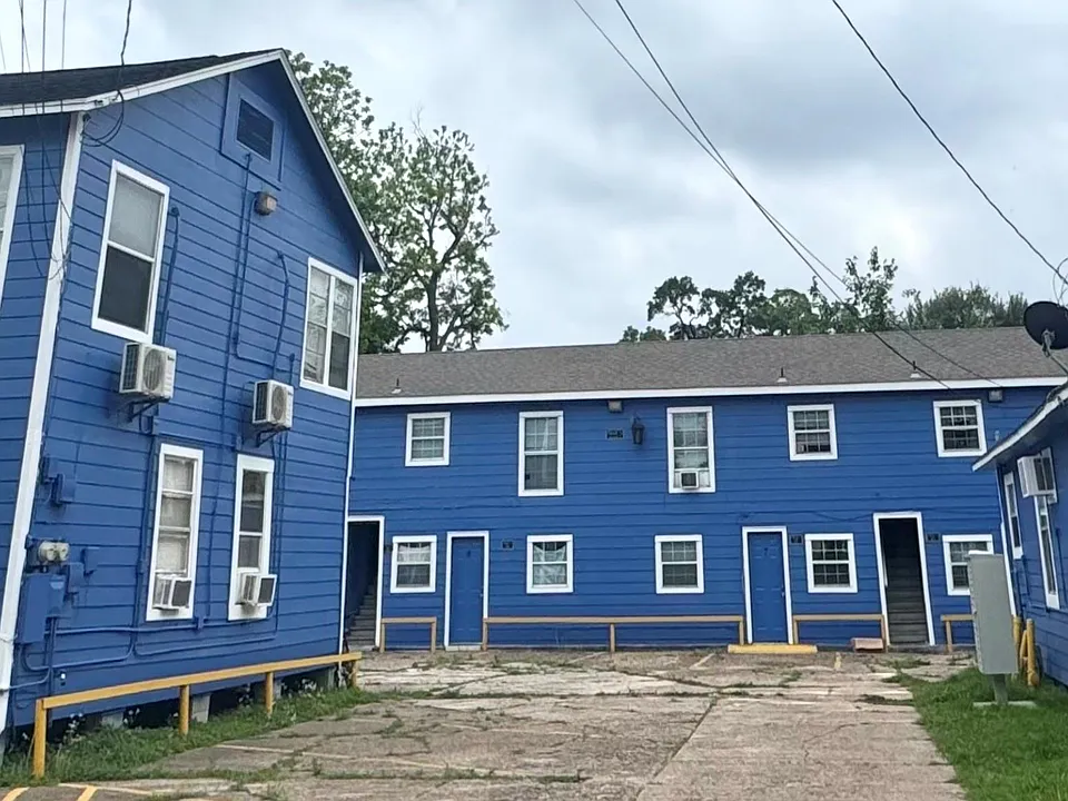 7018 1/2 Avenue F #6