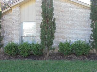 430 Richvale Ln, Webster, TX 77598