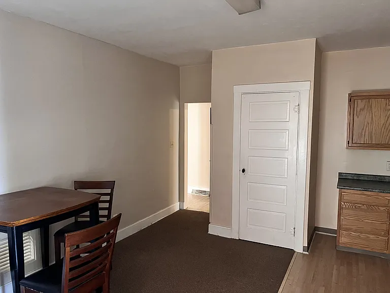 12 W Benson St #1 — Photo 3