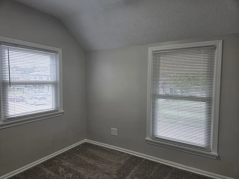 621 Geiger Ave SW — Photo 22