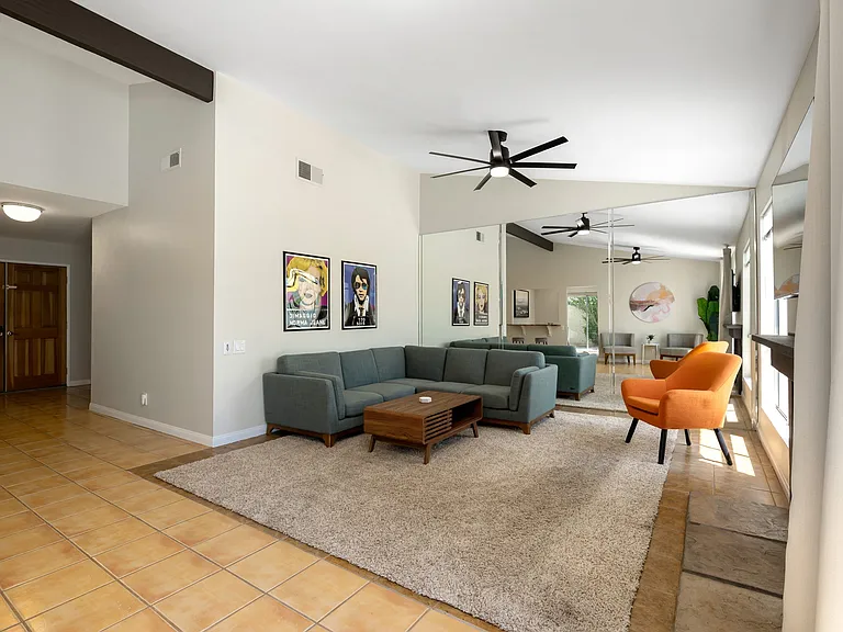 864 S Mountain View Dr — Photo 14