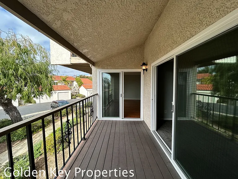 918 Caminito Estrada #E — Photo 13