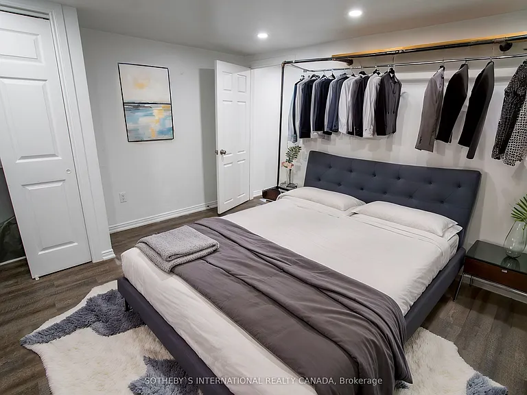 227 Beverley St #0 — Photo 5