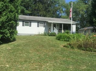 304 Pluto Rd, Shady Spring, WV 25918