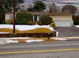 1065 Cutspring Rd, Stratford, CT 06614