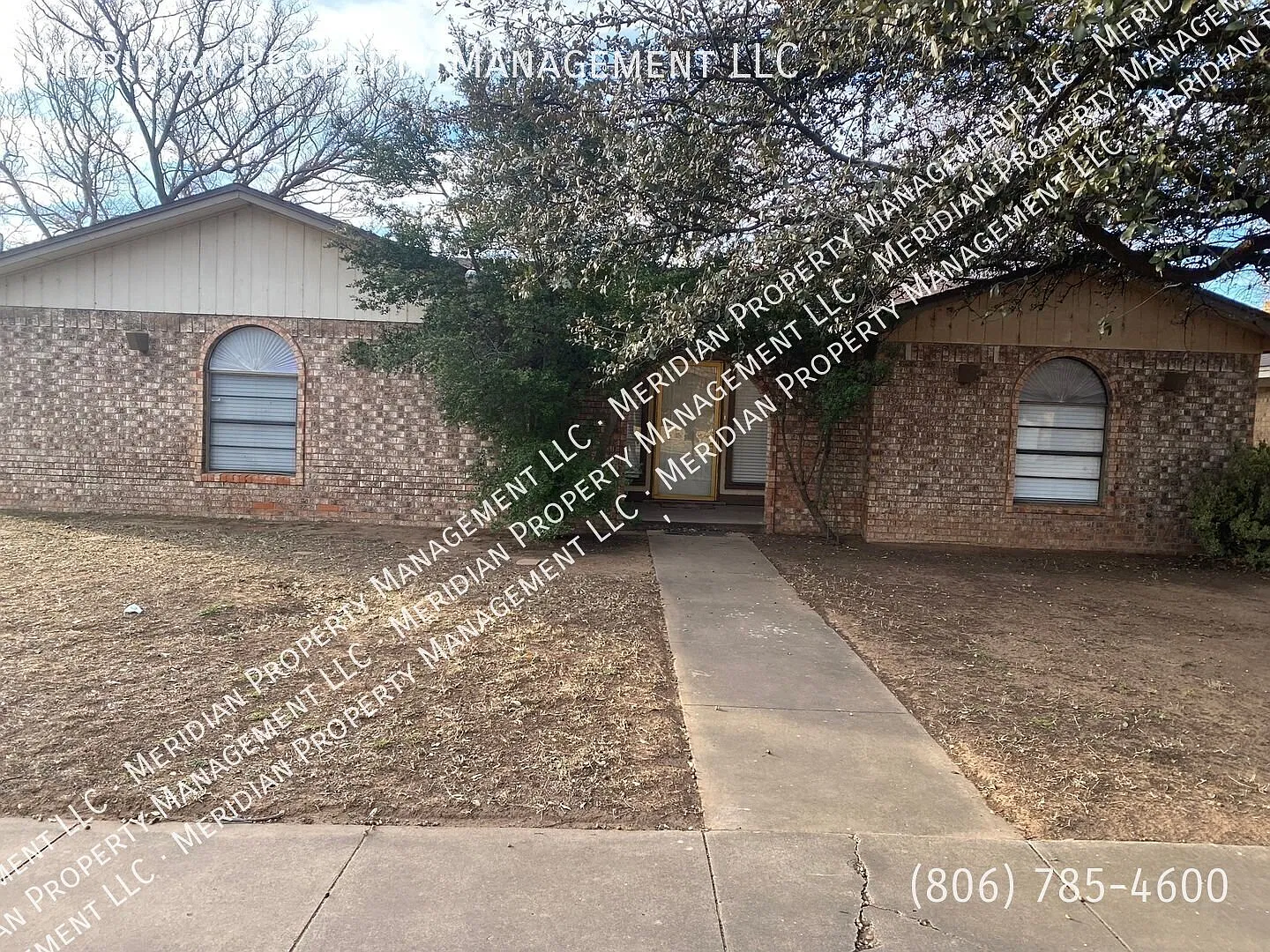 5 bed, 2.0 bath, 2274 sqft, $1,800 — Photo 2