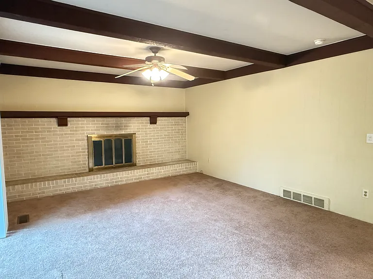 3163 Plymouth Rd — Photo 33