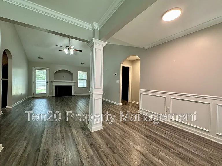 400 Gwynnes Way — Photo 4