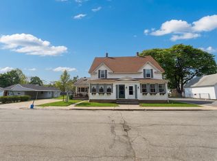 11 Boston St, Uxbridge, MA 01569