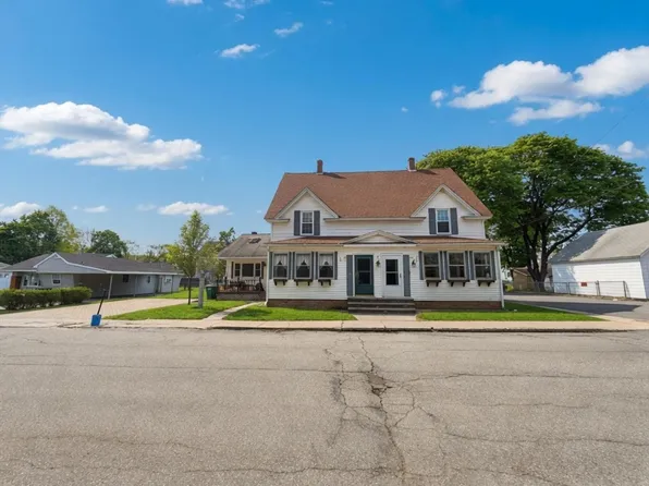 11 Boston St, Uxbridge, MA 01569
