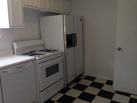 Rented by Farran & Associates | media 21