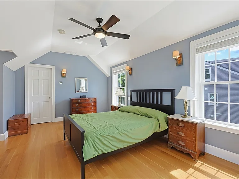 11 Hatfield Rd — Photo 19