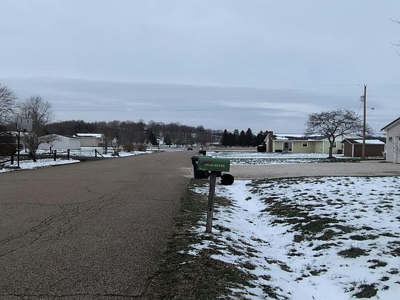 4th image of 54400 Hickory Flats Dr