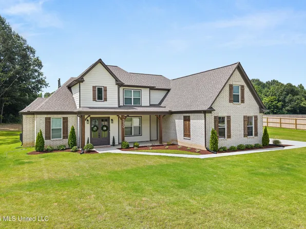 230 Centerline Roper Loop, Byhalia, MS 38611