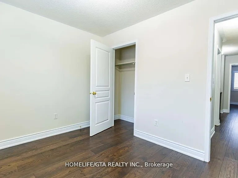 154 Goldenwood Cres — Photo 19