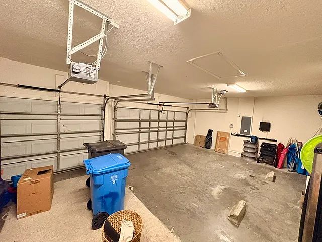 3 Car Garage