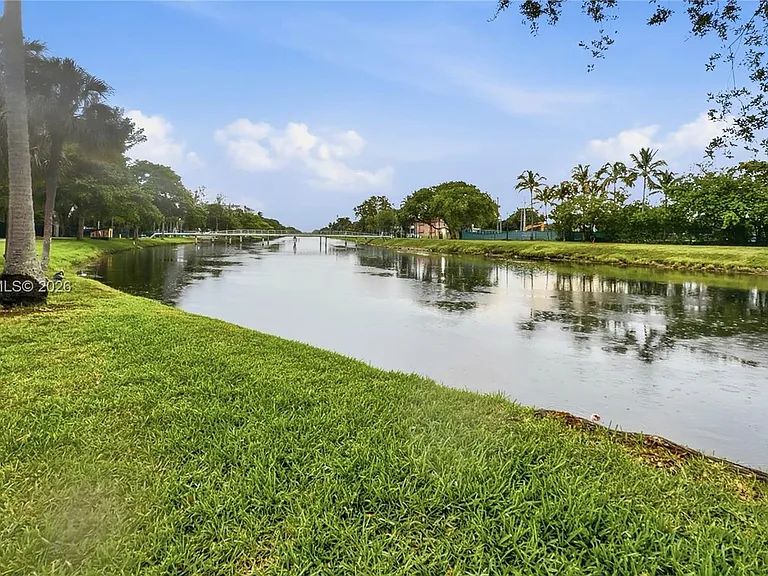 16450 Miami Dr #103 — Photo 30
