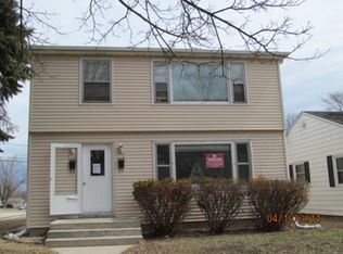 1102-1104 5th Ave, Grafton, WI 53024