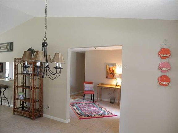 5th image of 915 Haddock Dr