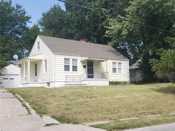 522 E College St, Independence, MO 64050