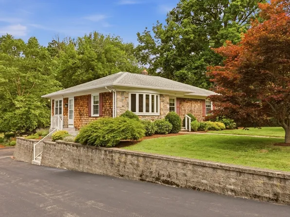145 Stoney Hill Rd, Swansea, MA 02777