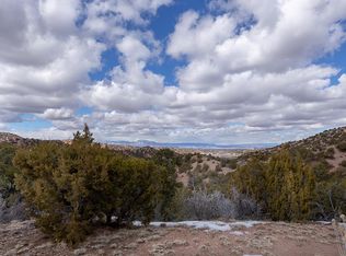 11 Pulitzer Trl APT B, Santa Fe, NM 87506