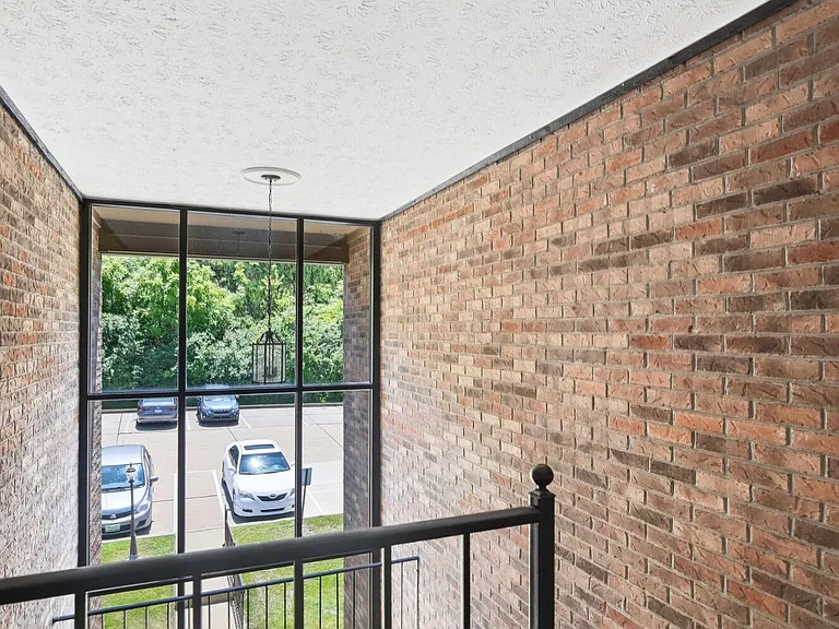 76 View Terrace Dr #9 — Photo 3