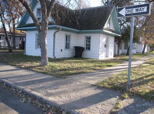 422 N Sargent Ave, Glendive, MT 59330