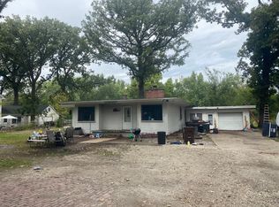 1750 Richton Rd, Steger, IL 60475