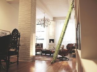 148-156 W 23rd St, New York, NY 10011