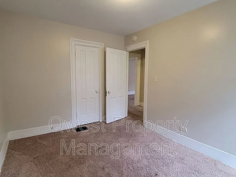 221 Hollister Ave SE #2 — Photo 5