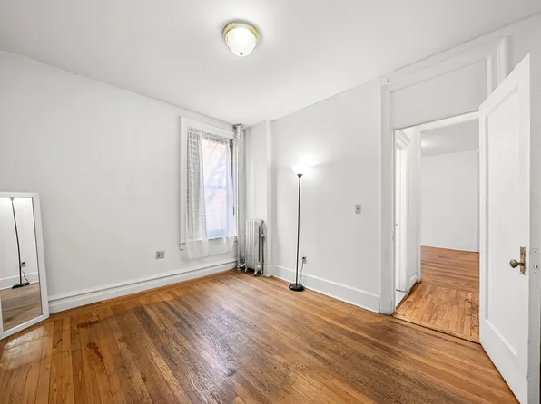 834 Riverside Drive image 10 of 14