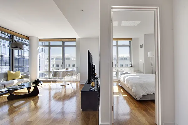 Rented by Compass | media 17