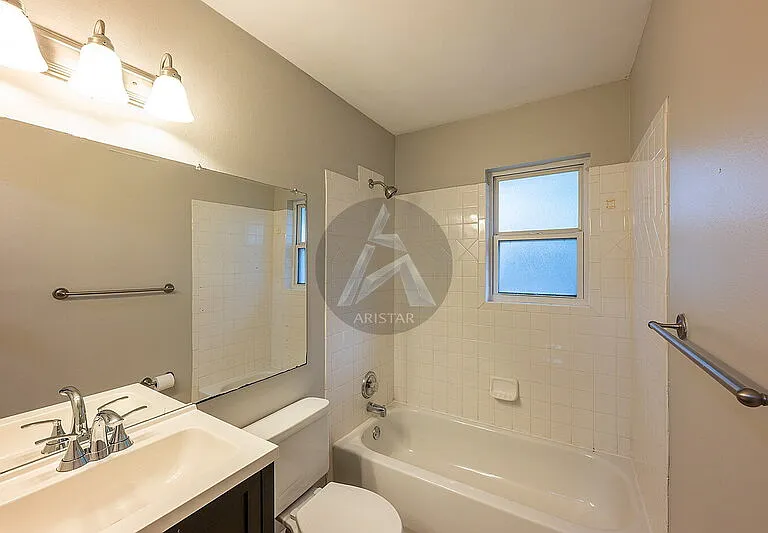 6940 Roswell Rd #13F — Photo 11