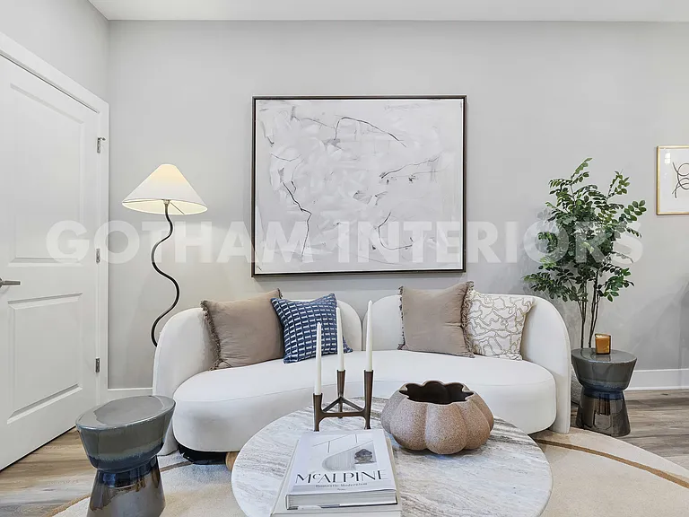 Clifton & Co — Photo 31