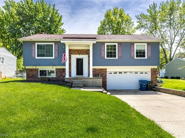 26953 Oxford Park Ln, Olmsted Township, OH 44138