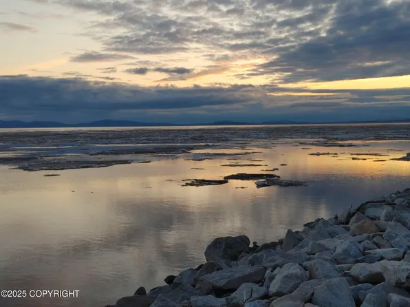 128 Shore Ave, Kotzebue, AK 99752