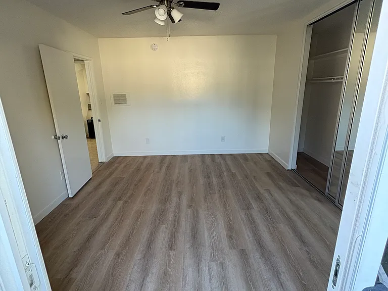 2611 Ocean Ave #5 — Photo 7