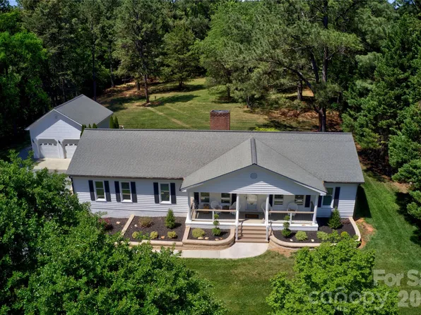 2429 Cassidy Dr, Davidson, NC 28036