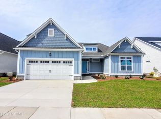312 Lightning Bug Ln, Holly Ridge, NC 28445