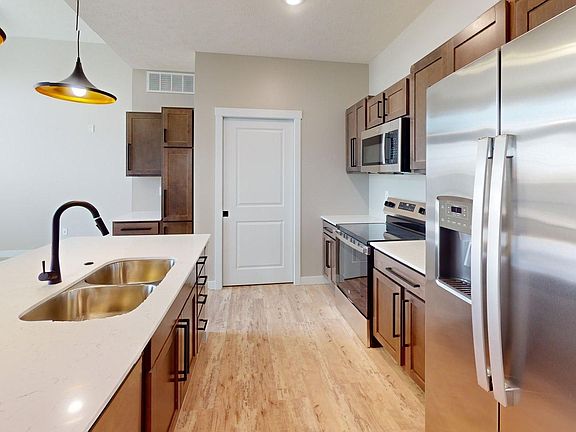 5th image of 2500 Hudson Way #304