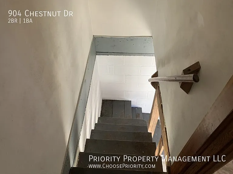 904 Chestnut Dr — Photo 11