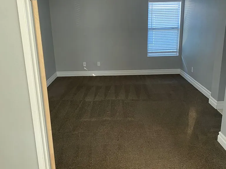 823 Viewpointe Ln — Photo 12