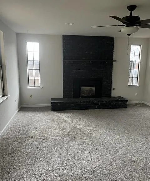 2202 McLaren Dr — Photo 14