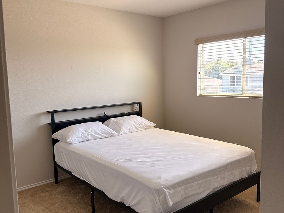 1st image of 117 Willow Cv #2